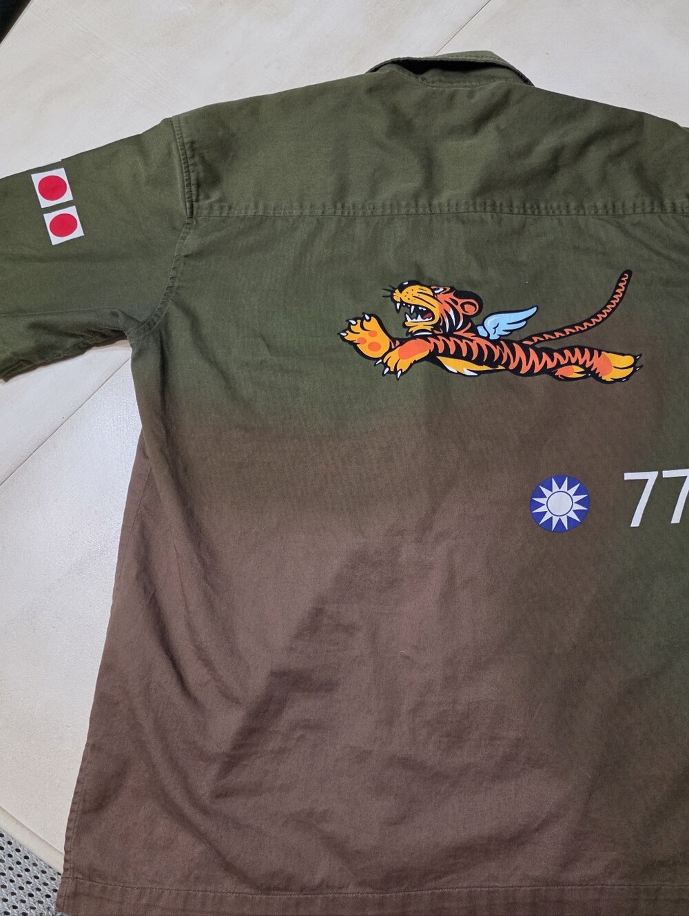 Max Boxxer Vintage Style Flying Tiger Shark Face Button Down Shirt Mens Size L - Picture 8 of 11